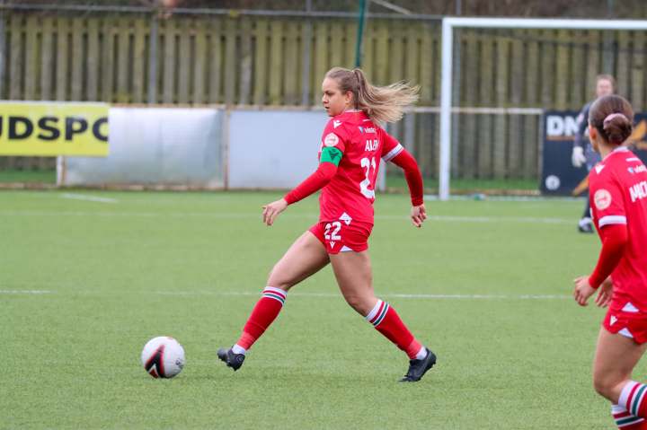 Who are the contenders for the Wrexham AFC Women’s Player of the Year?